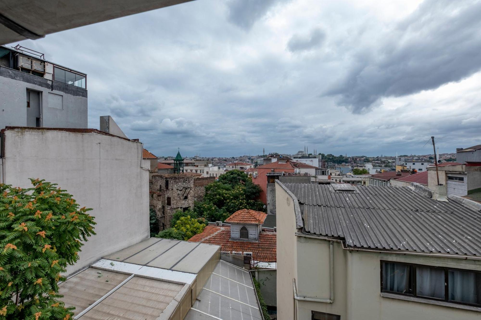 Galata Trend Apart Apartment Istanbul Bagian luar foto